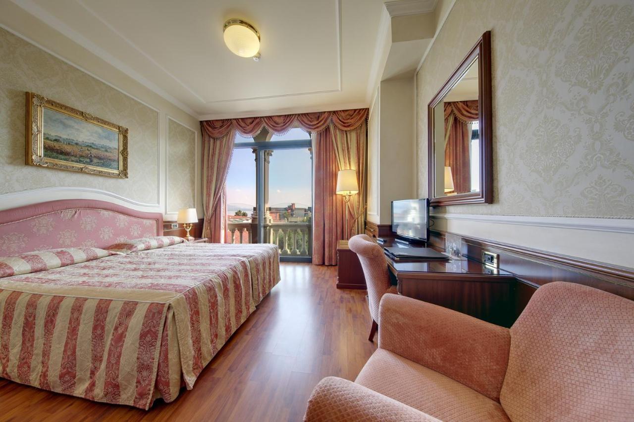 Deluxe Double or Twin Room Mountain Side,1172067462:JPEG
